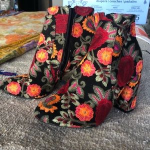 mia floral boots